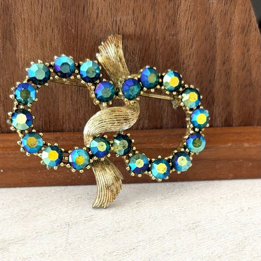 Vintage Coro Aurora Borealis Rhinestone Bow Brooch Blue Green Gold Tone